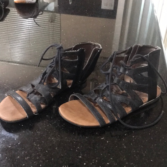 Kenneth Cole Reaction Other - **Gladiator sandals**
